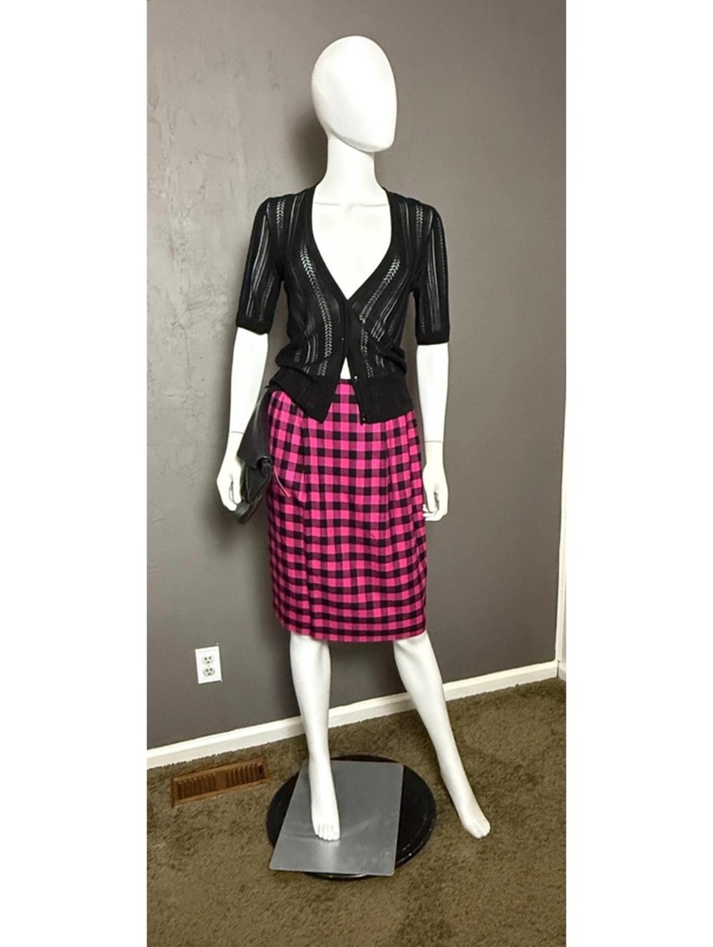 1980's Pink + Black Buffalo Plaid Pencil Skirt Tailored Wool by Jones New York S